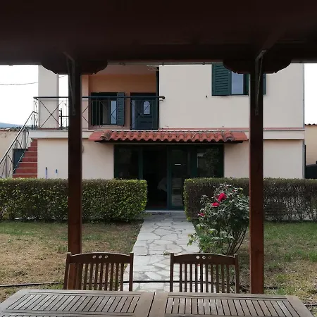 Tzo And Elena Villa Volos