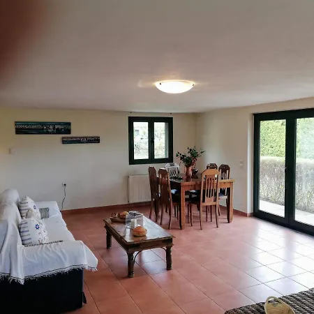 Tzo And Elena Villa Volos